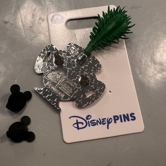 Disney Zeus Pottery Trading Pin Planter Hercules 2024 Terrarium Succulent Badge - Picture 4 of 7